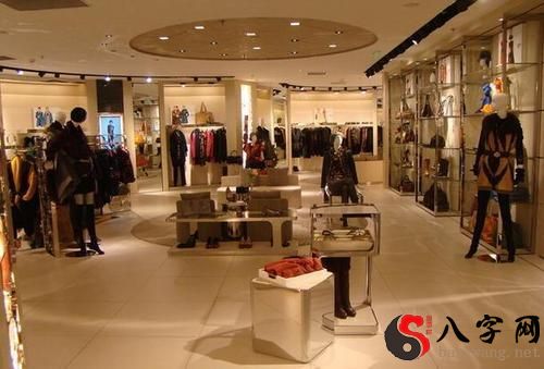 梦见自己准备去卖衣服